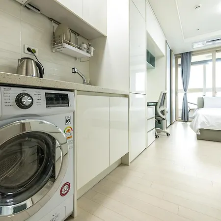 The November Stay In Landmark Incheon Exterior photo