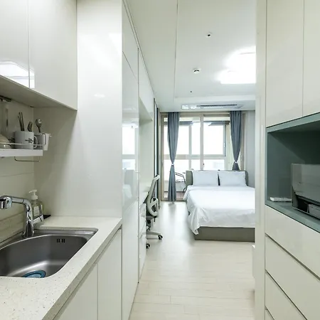 The November Stay In Landmark Incheon Exterior photo