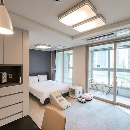 The November Stay In Landmark Incheon Exterior photo