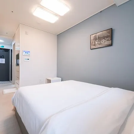 The November Stay In Landmark Incheon Exterior photo