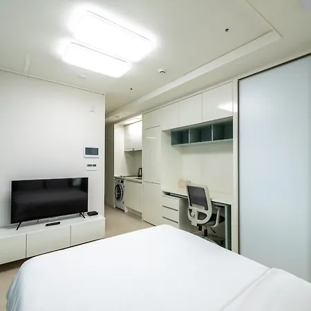 The November Stay In Landmark Incheon Exterior photo