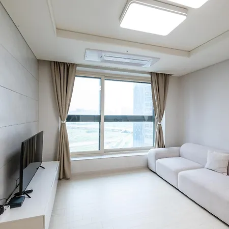 The November Stay In Landmark Incheon Exterior photo